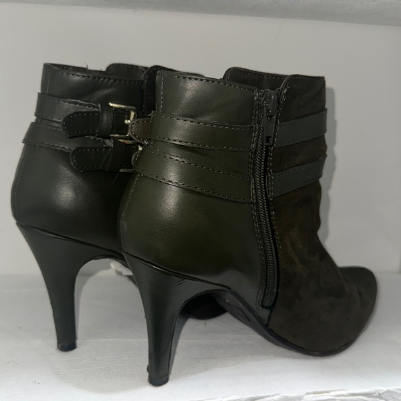 ARMY GREEN HEELS • OLIVE BOOTIES - Picture 2 of 4